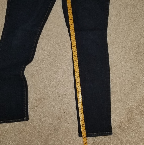 EUC Old Navy Skinny Jeans Sz 8 - Picture 12 of 13